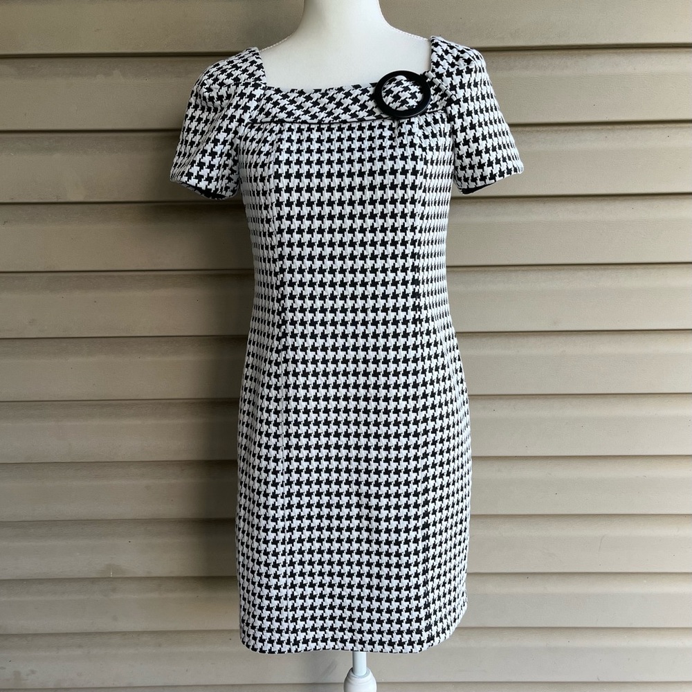 •Chris McLaughlin• Houndstooth Short Sleeve Sheath Dress - Size 6P